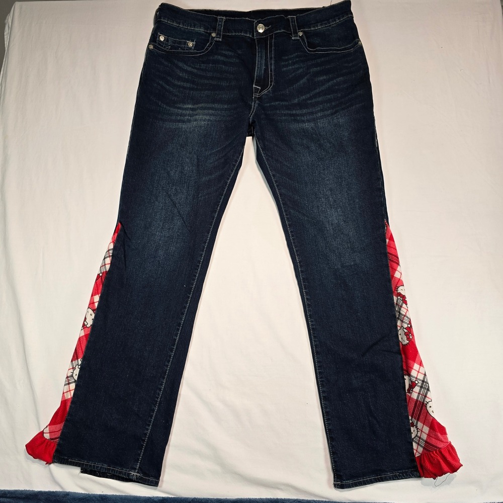 True Religion Rocco Custom Hello Kitty Flare Jeans Mens 32 Dark Wash Skinny Bell